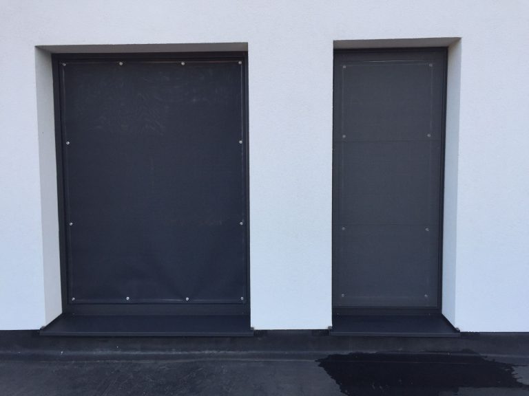 zonwering zonwerend montage monteren opplakken plakken zuignap zuignappen zonnescherm huren huurhuis tijdelijk zelf doen doe het zelf zonnescherm gordijn zonwering voor dakraam